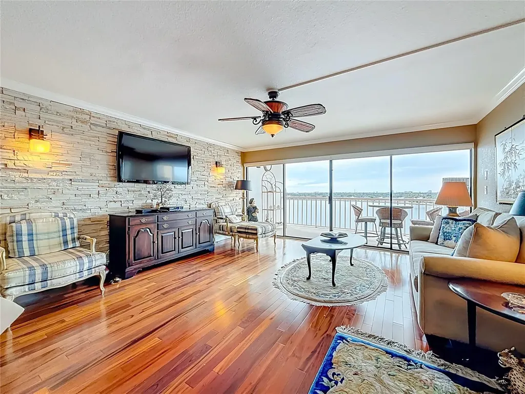 2 Adalia Avenue Tampa FL 33606