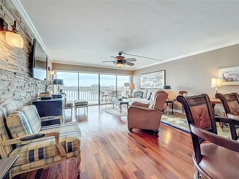 2 Adalia Avenue Tampa FL 33606