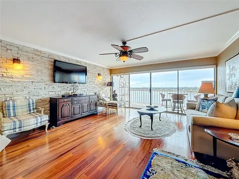 2 Adalia Avenue Tampa FL 33606