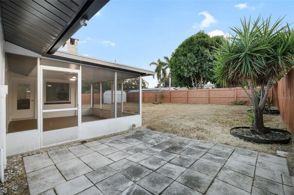 1711 S Patlin Circle Largo FL 33770