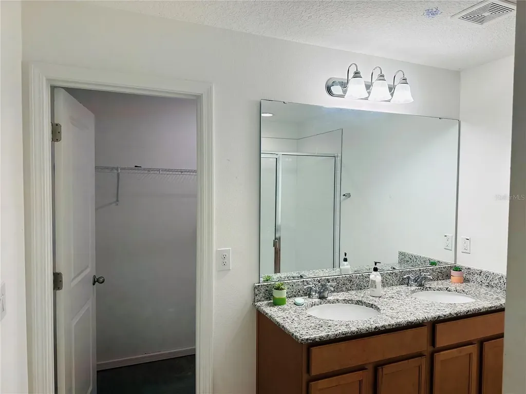 495 Taft Drive Davenport FL 33837