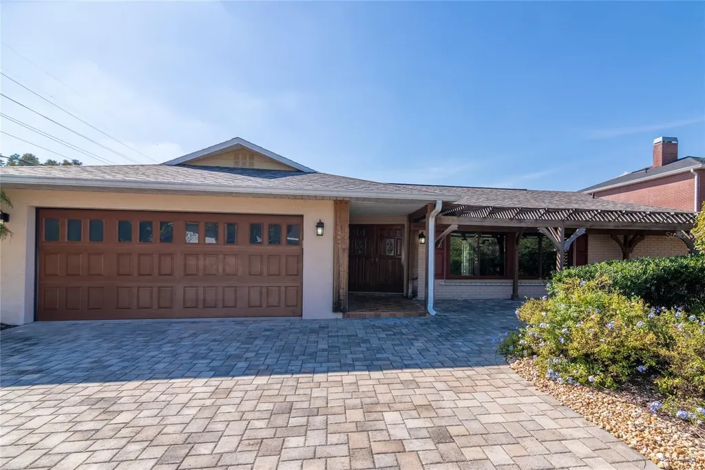 2995 Lake Saxon Drive Land O Lakes FL 34639