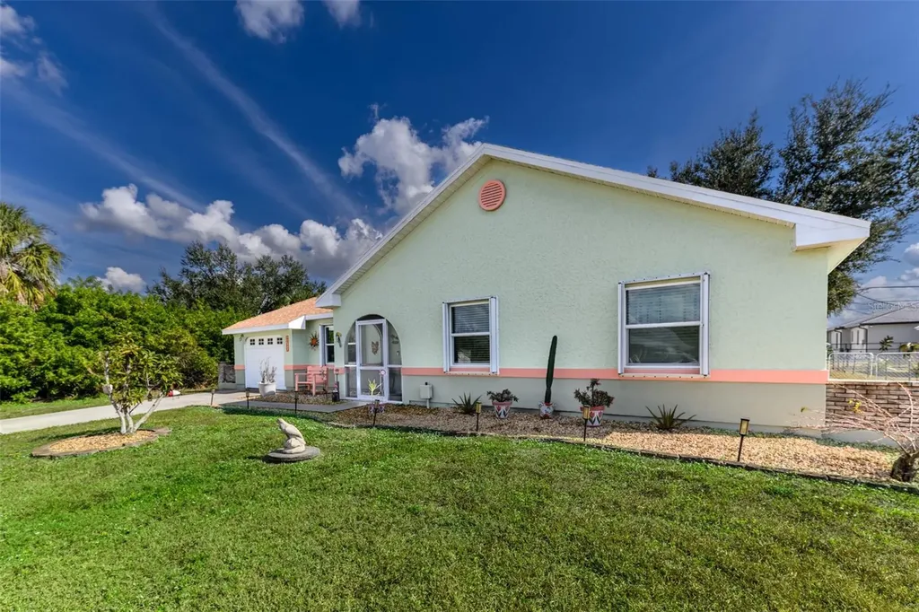 4360 Flamingo Boulevard Port Charlotte FL 33948