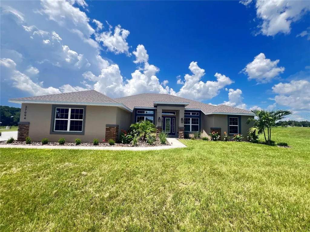 37094 Hidden View Circle Dade City FL 33523