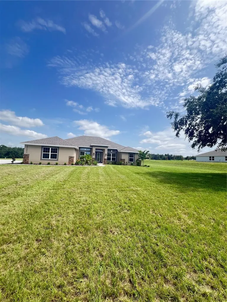 37094 Hidden View Circle Dade City FL 33523