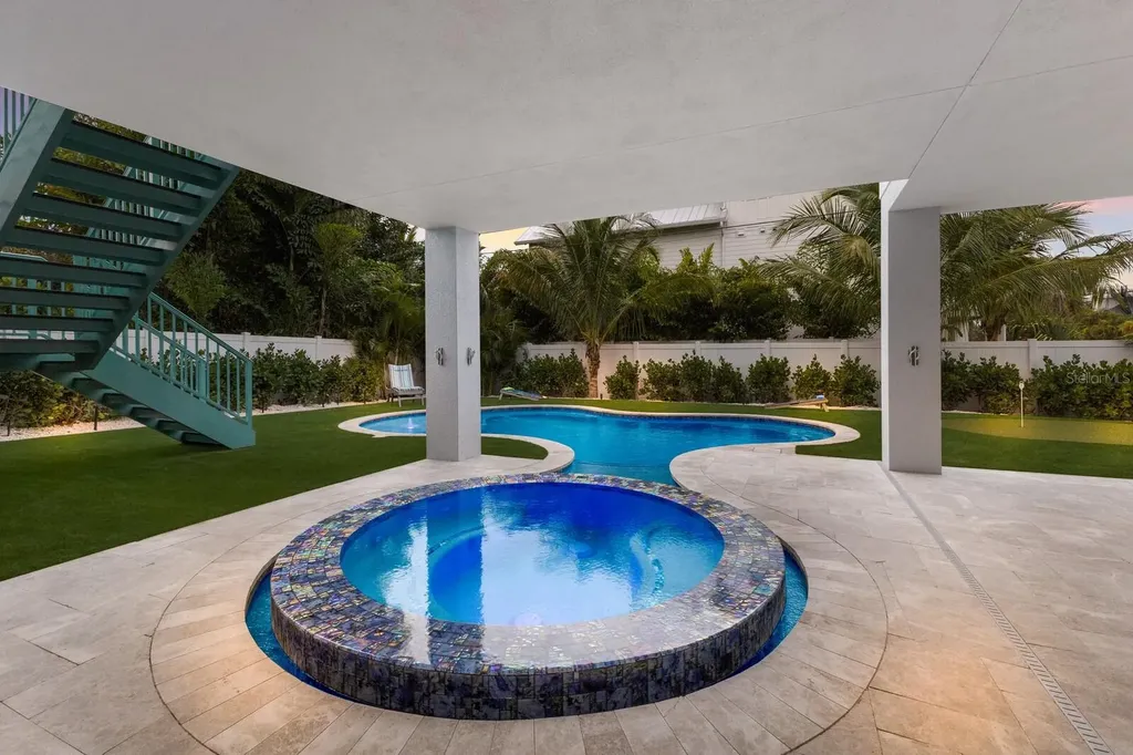 118 Mangrove Avenue Anna Maria FL 34216