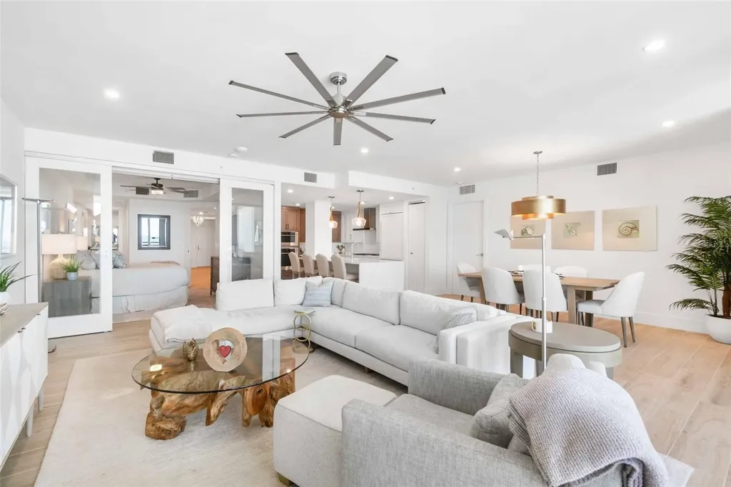 1035 Seaside Drive Sarasota FL 34242