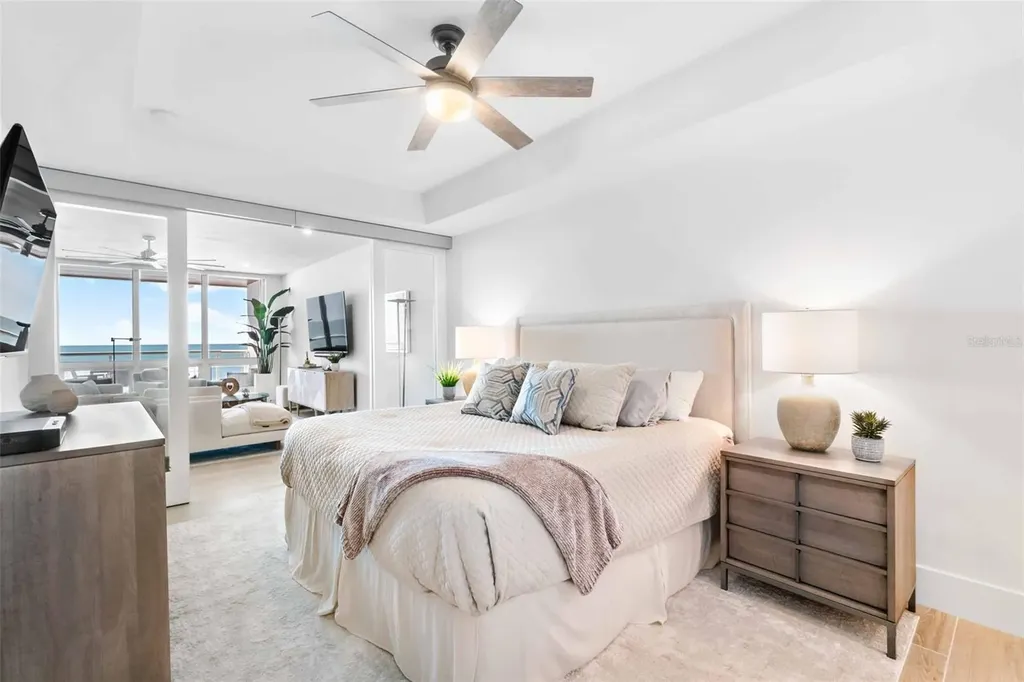 1035 Seaside Drive Sarasota FL 34242