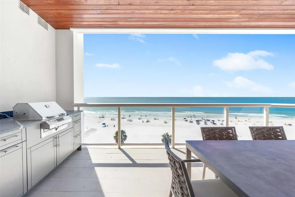1035 Seaside Drive Sarasota FL 34242