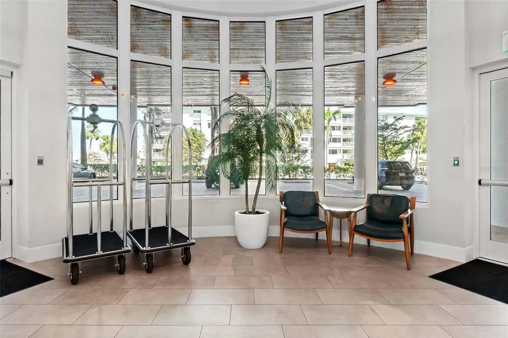 1035 Seaside Drive Sarasota FL 34242