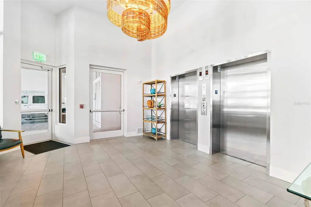 1035 Seaside Drive Sarasota FL 34242