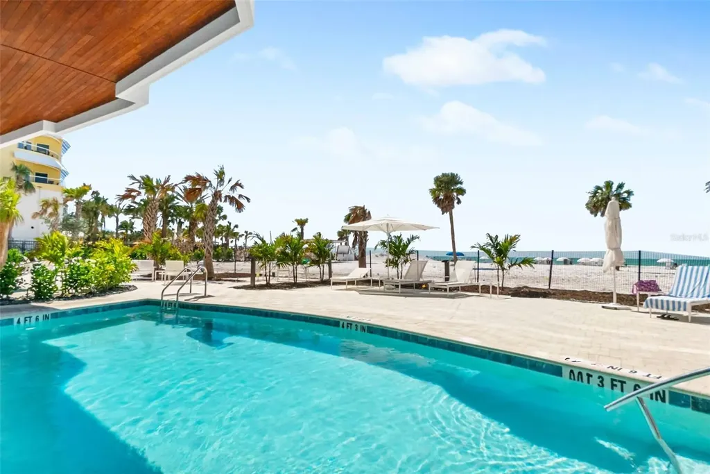 1035 Seaside Drive Sarasota FL 34242