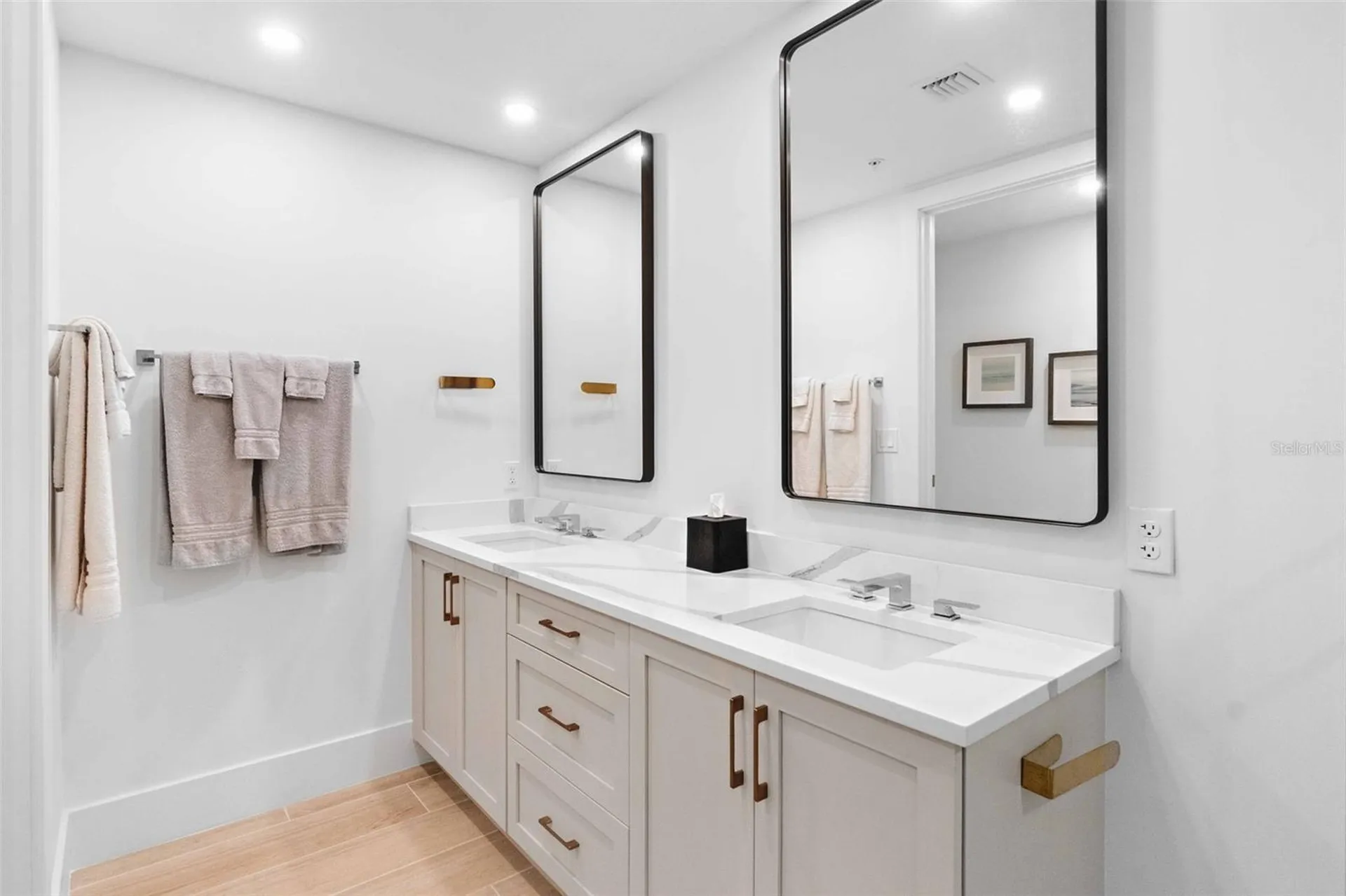 1035 Seaside Drive Sarasota FL 34242
