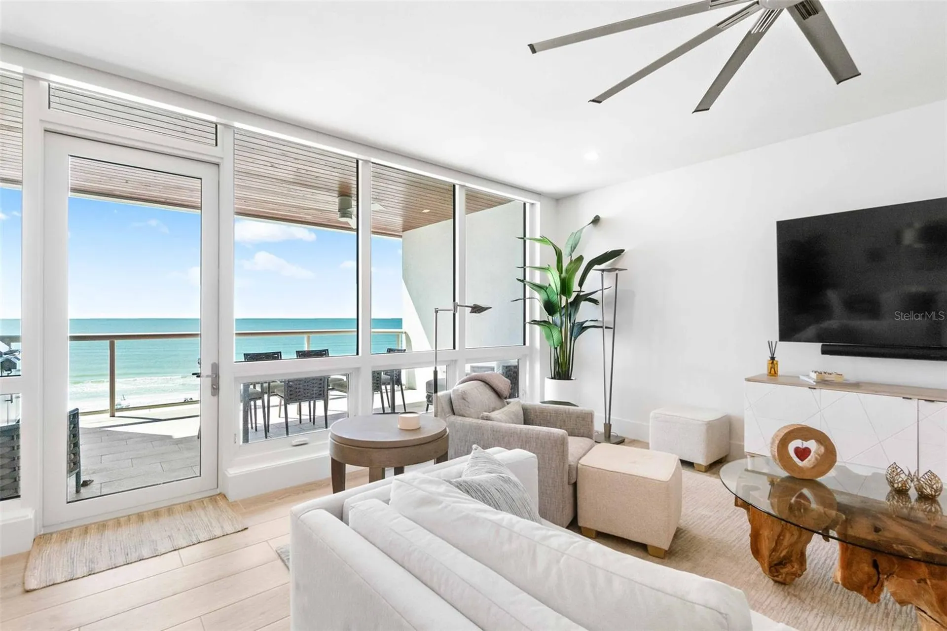 1035 Seaside Drive Sarasota FL 34242