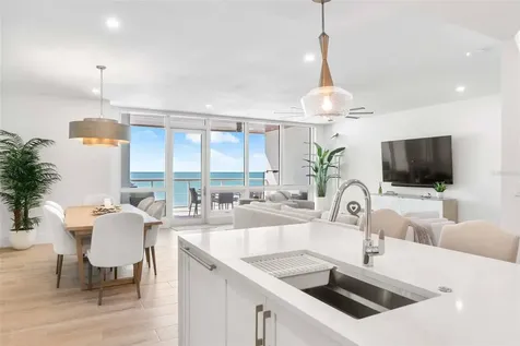 1035 Seaside Drive Sarasota FL 34242