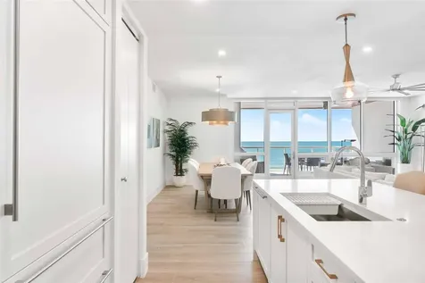 1035 Seaside Drive Sarasota FL 34242