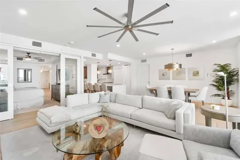 1035 Seaside Drive Sarasota FL 34242