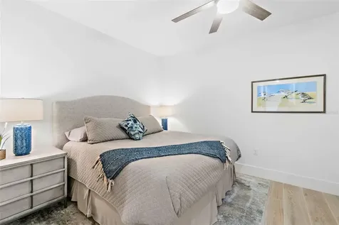1035 Seaside Drive Sarasota FL 34242