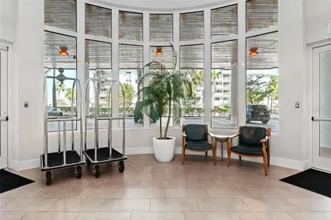 1035 Seaside Drive Sarasota FL 34242