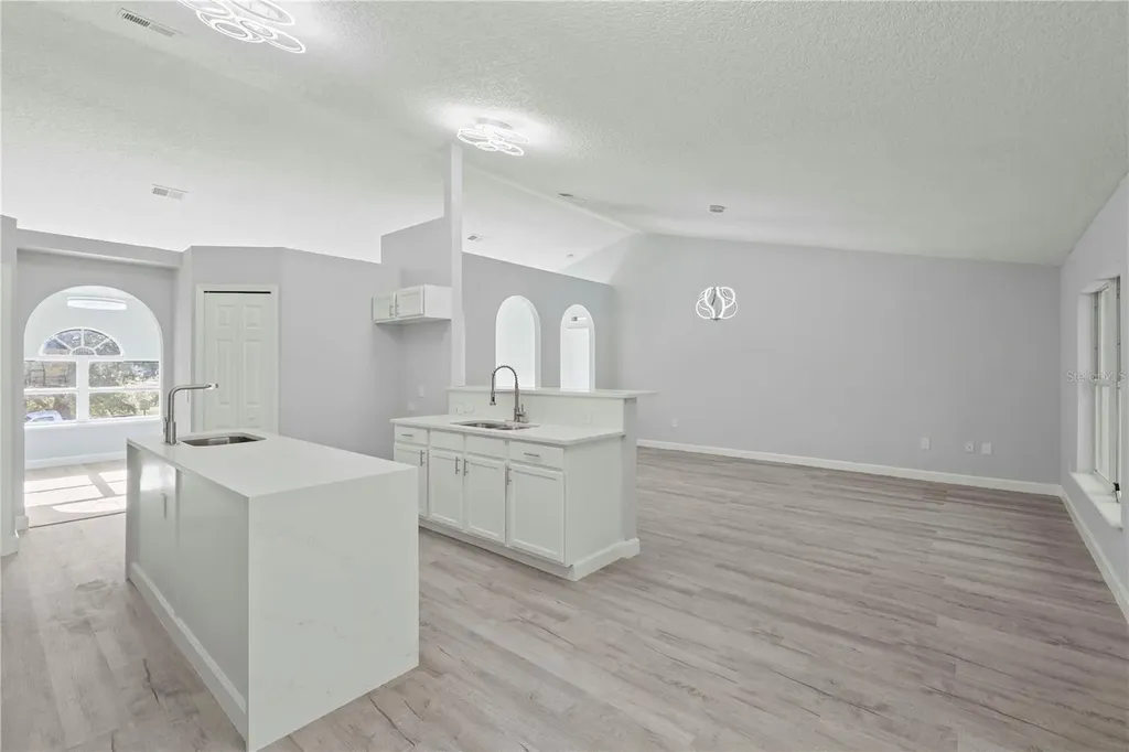941 Jayhil Drive Minneola FL 34715