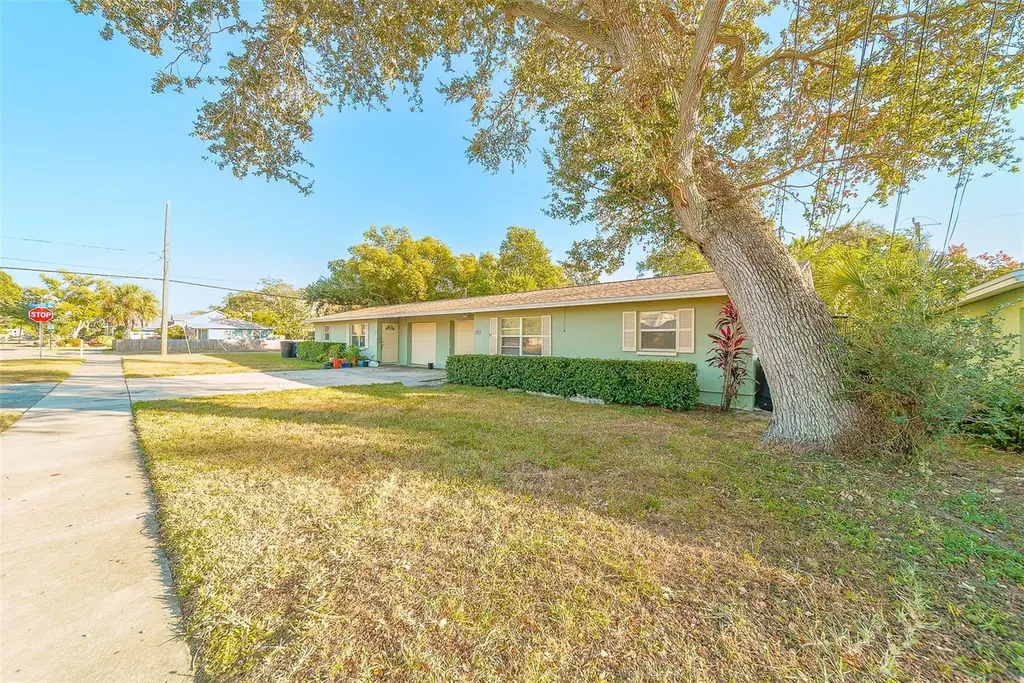 1185 Granada Street Clearwater FL 33755