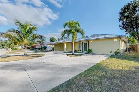 2834 New England Street Sarasota FL 34231