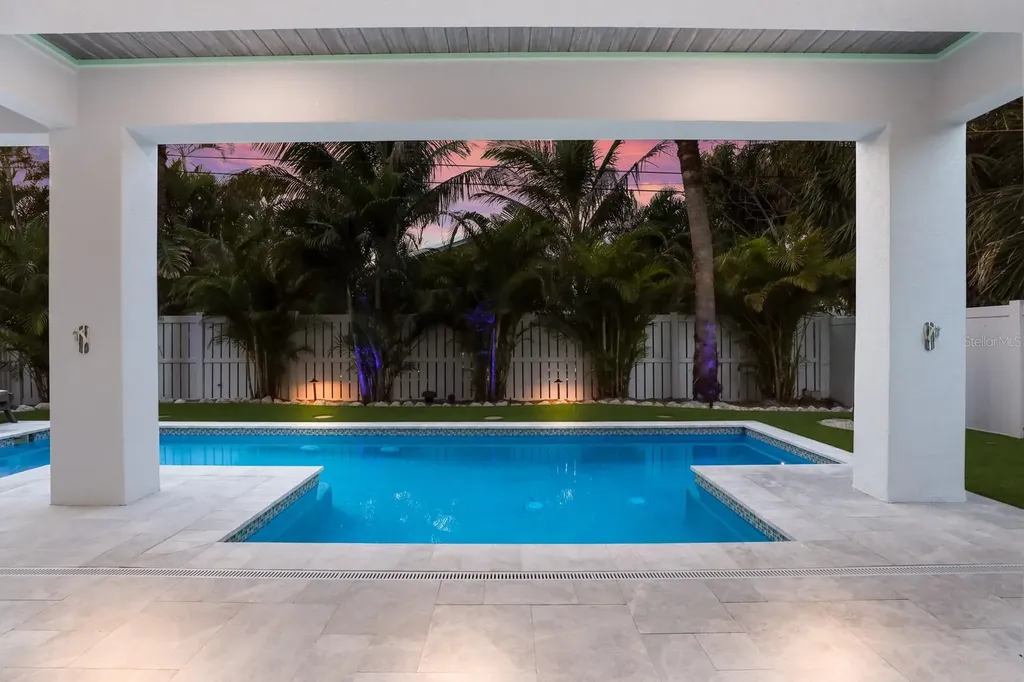 112 Mangrove Avenue Anna Maria FL 34216