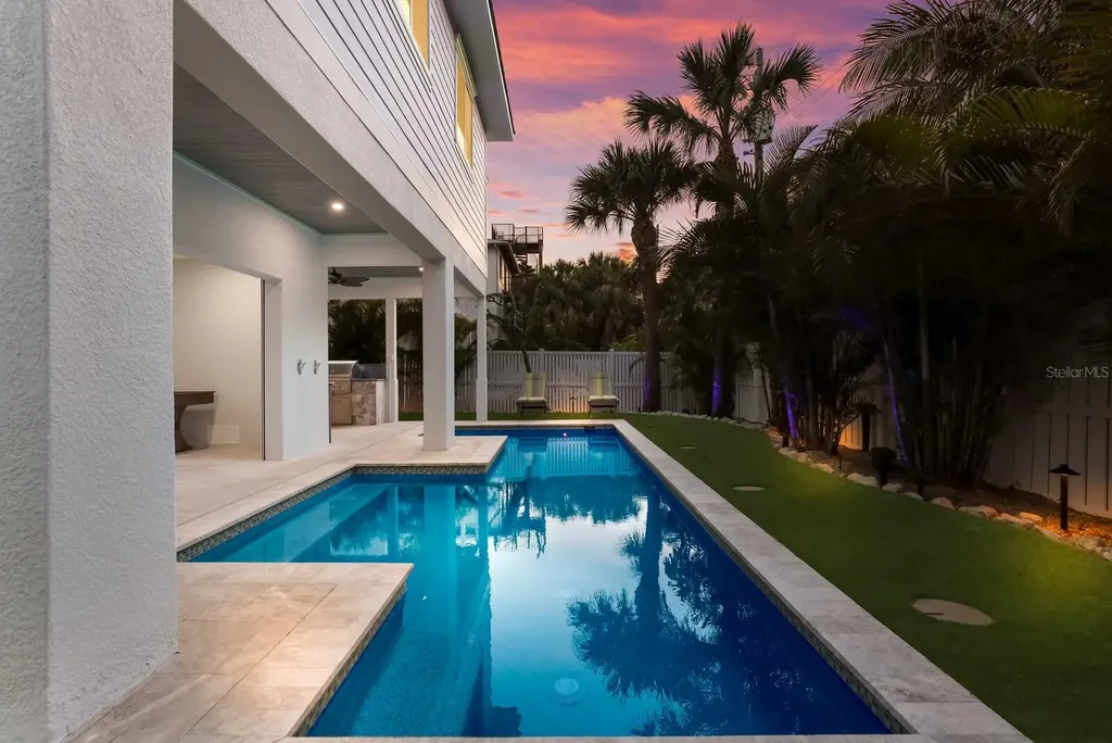 112 Mangrove Avenue Anna Maria FL 34216