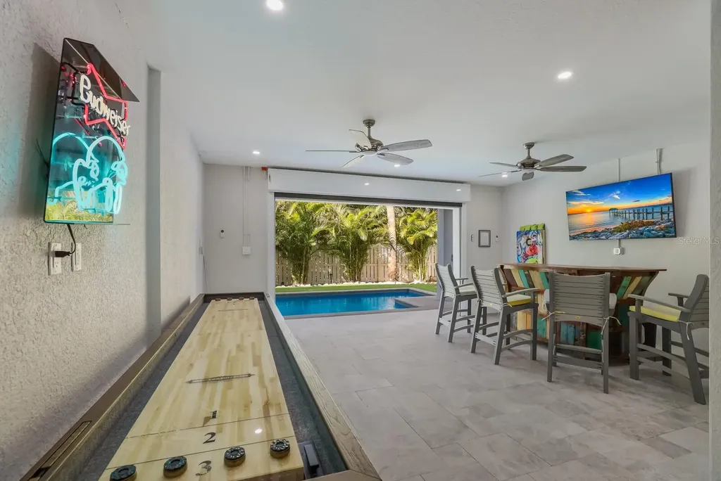 112 Mangrove Avenue Anna Maria FL 34216