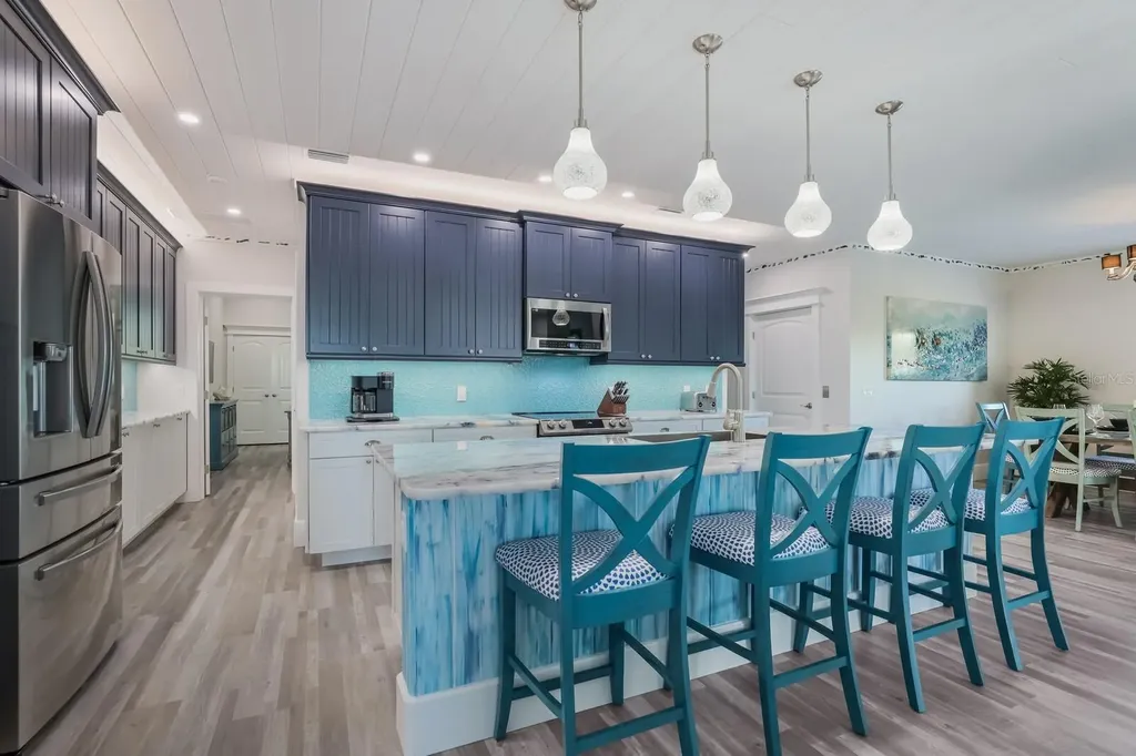 112 Mangrove Avenue Anna Maria FL 34216