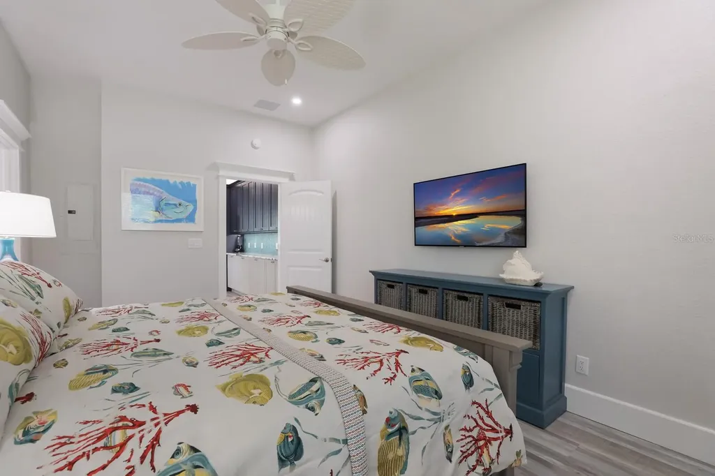 112 Mangrove Avenue Anna Maria FL 34216