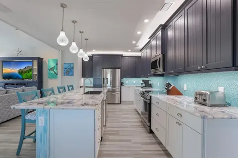 112 Mangrove Avenue Anna Maria FL 34216