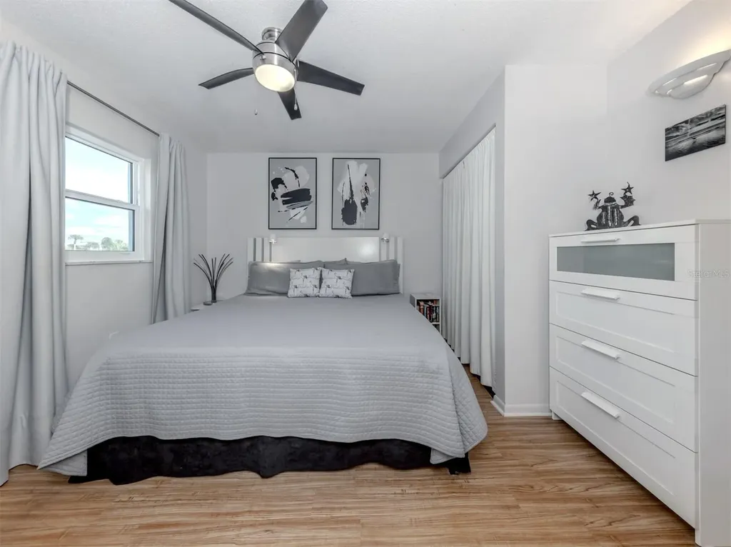 73 Avenida Messina Sarasota FL 34242