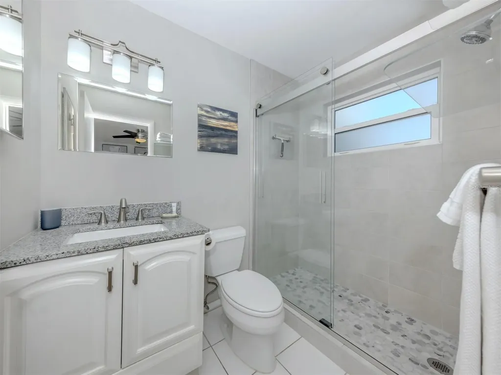 73 Avenida Messina Sarasota FL 34242
