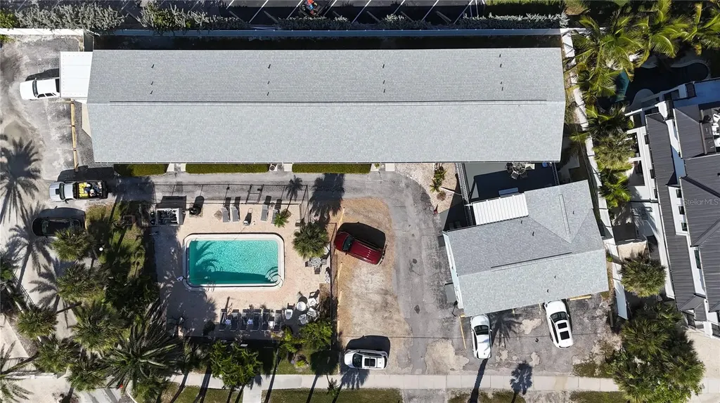 73 Avenida Messina Sarasota FL 34242