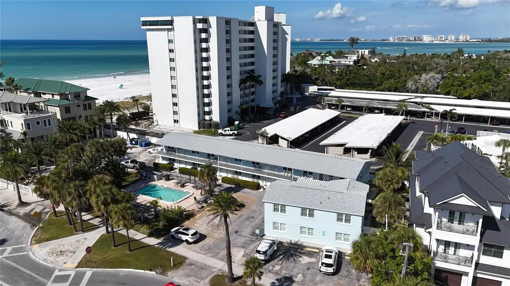 73 Avenida Messina Sarasota FL 34242
