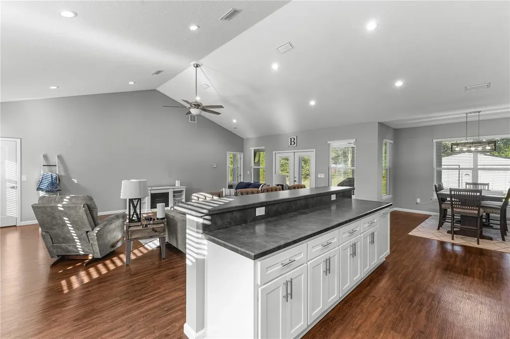 261 SW Deanna Terrace Lake City FL 32025