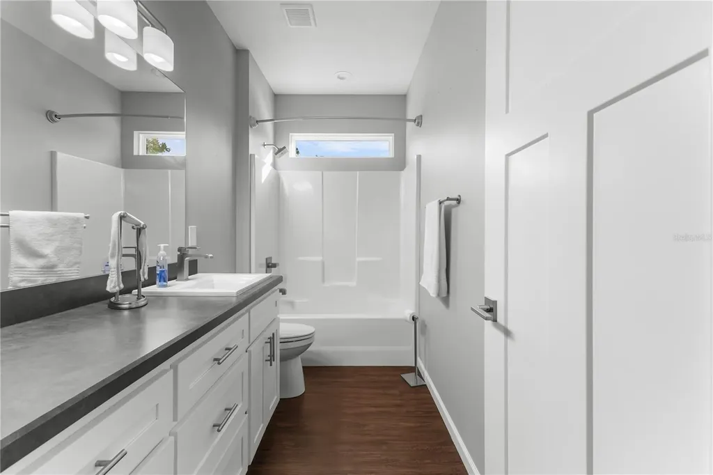 261 SW Deanna Terrace Lake City FL 32025