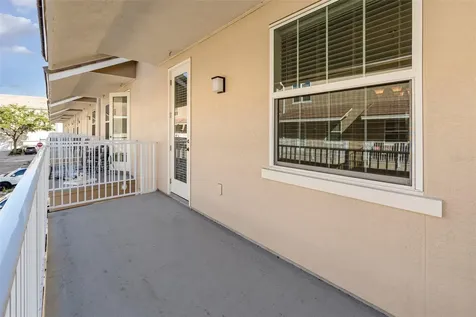 669 Hangnest Lane Lake Mary FL 32746