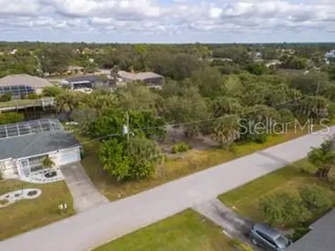 18262 Van Nuys Circle Port Charlotte FL 33948
