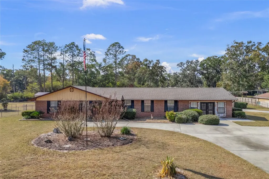3012 SE Country Club Road Lake City FL 32025
