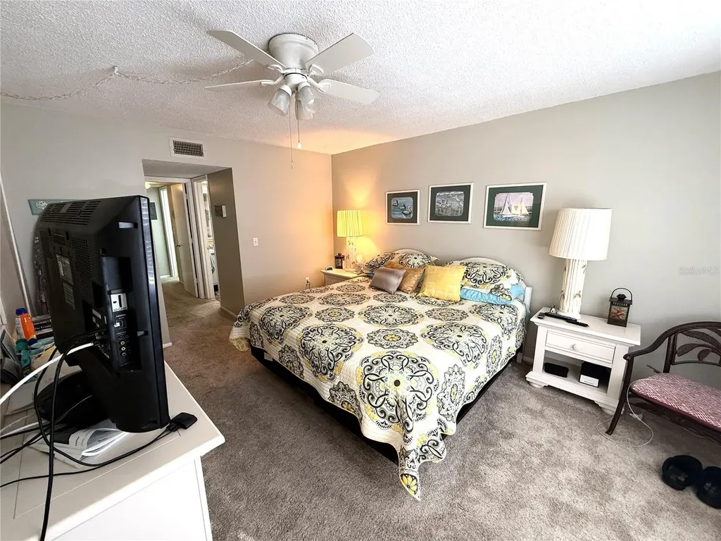315 30th Avenue W Bradenton FL 34205