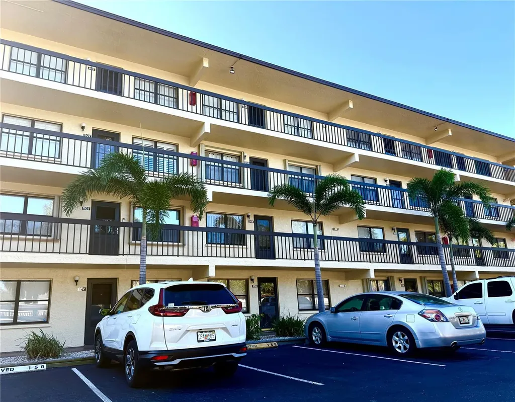 315 30th Avenue W Bradenton FL 34205