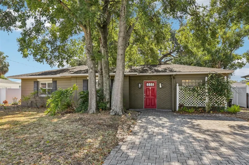 3914 W San Miguel Street Tampa FL 33629