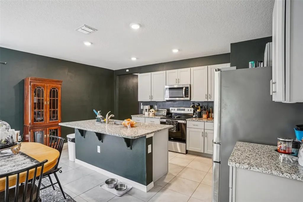 470 Liu Lane Deland FL 32724