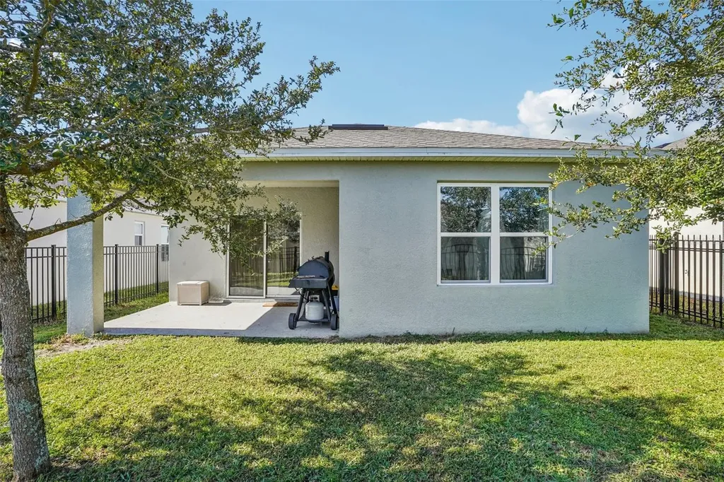 470 Liu Lane Deland FL 32724