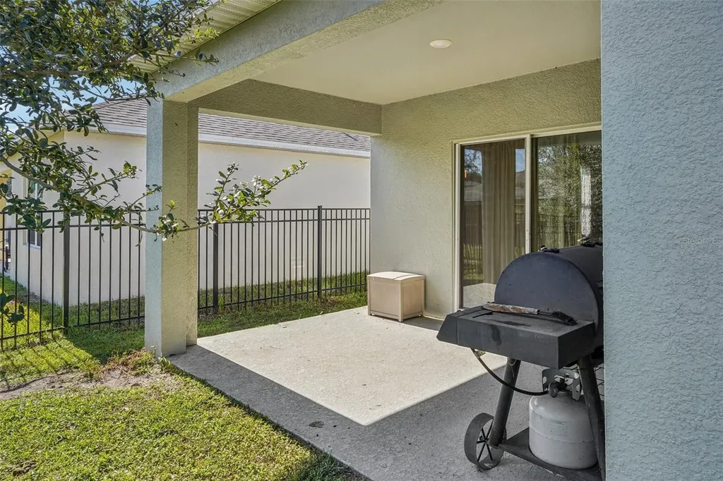 470 Liu Lane Deland FL 32724