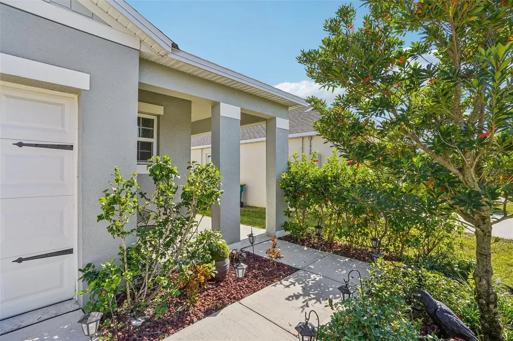 470 Liu Lane Deland FL 32724