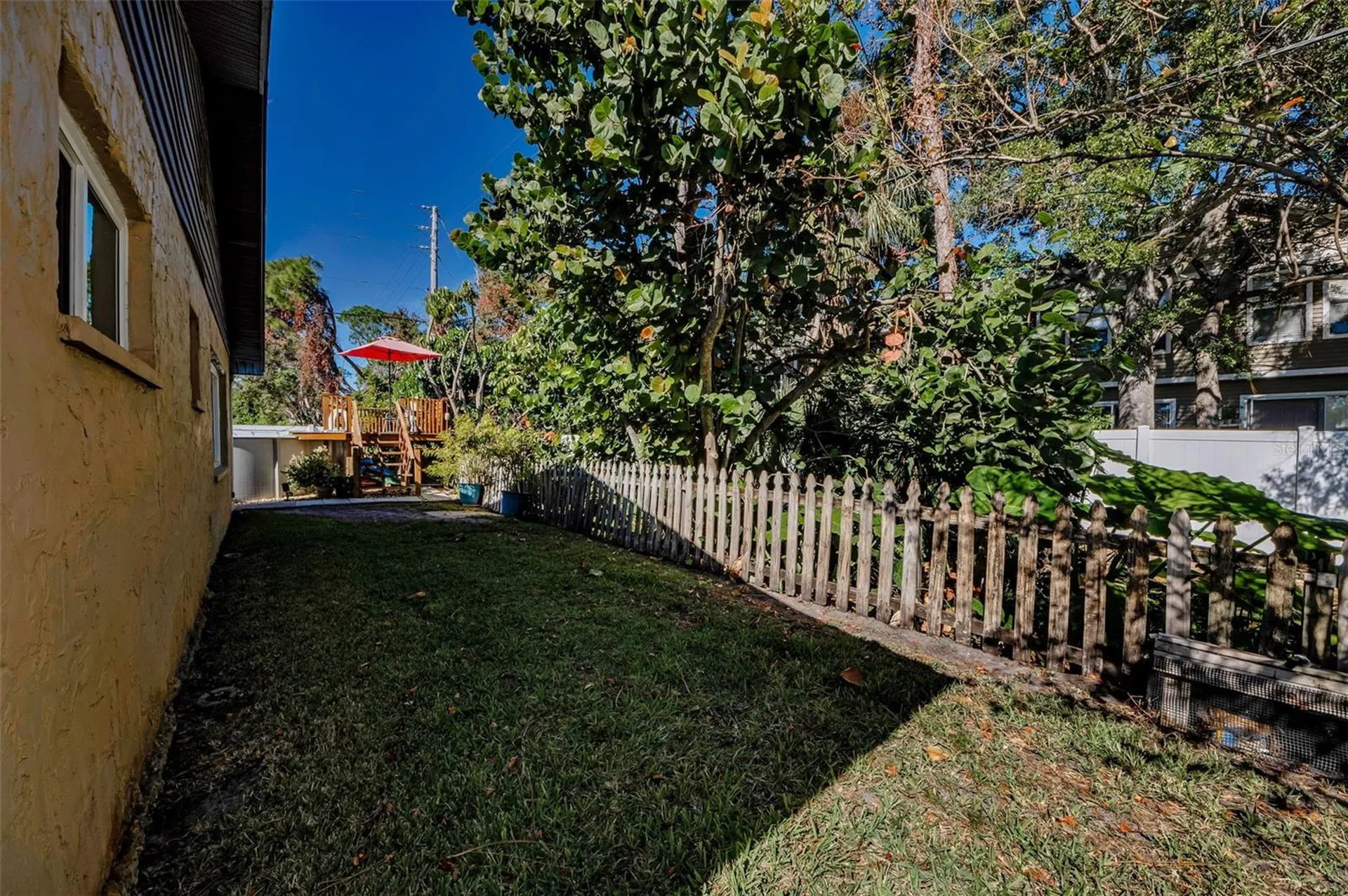 8037 Powder Horn Circle Largo FL 33773