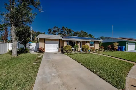 8037 Powder Horn Circle Largo FL 33773
